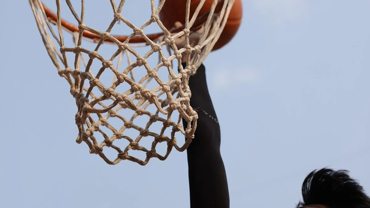 文班亚马借规则变化重塑NBA总决赛比赛管理